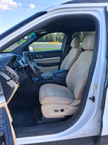 2016 Ford Explorer