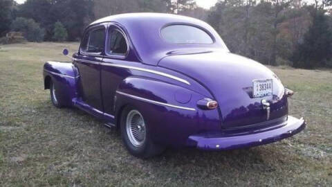 1942 Ford Deluxe