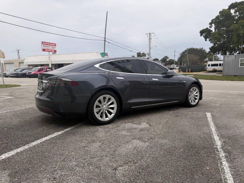 2015 Tesla Model S 85