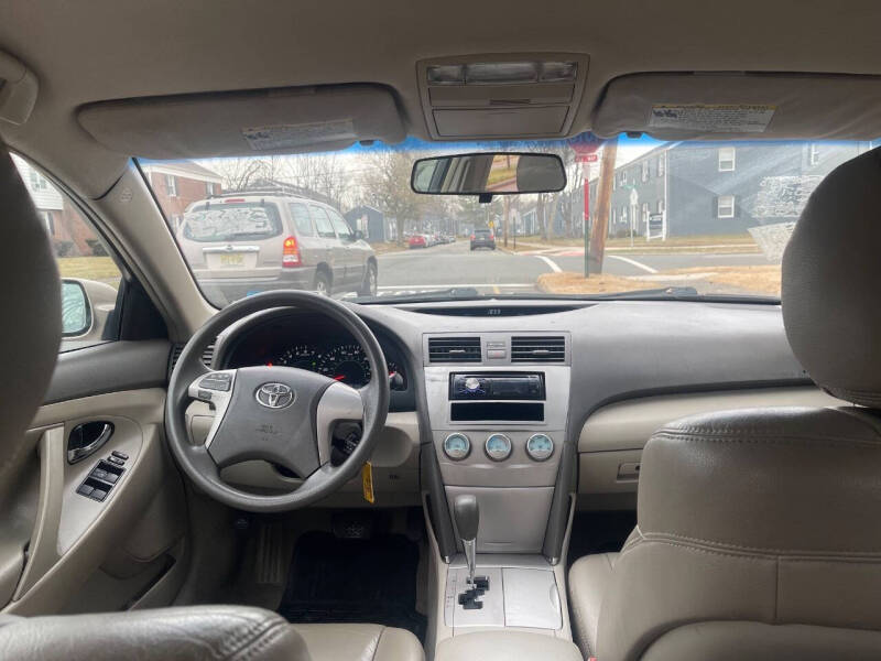 2009 Toyota Camry LE