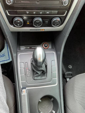 2016 Volkswagen Passat 1.8T S