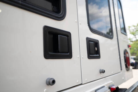 1999 AM General Hummer Wagon