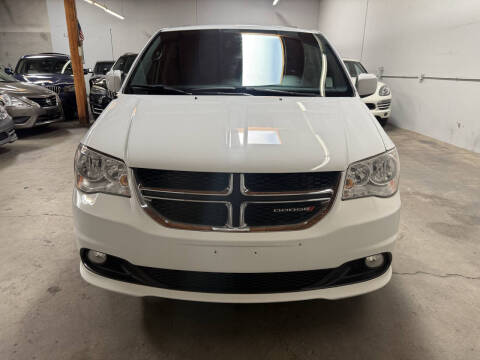 2014 Dodge Grand Caravan SXT 30th Anniversary