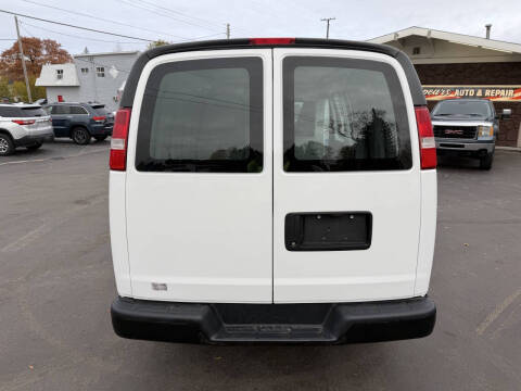 2017 Chevrolet Express 2500