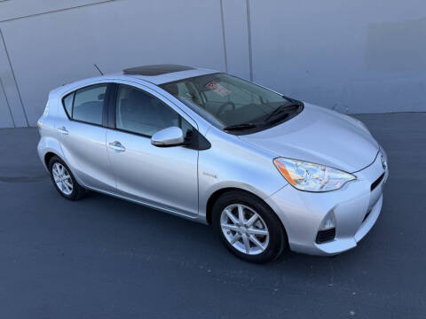 2014 Toyota Prius c Two