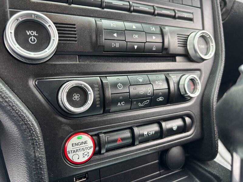 2015 Ford Mustang V6