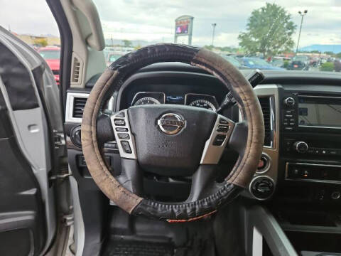 2017 Nissan Titan SV