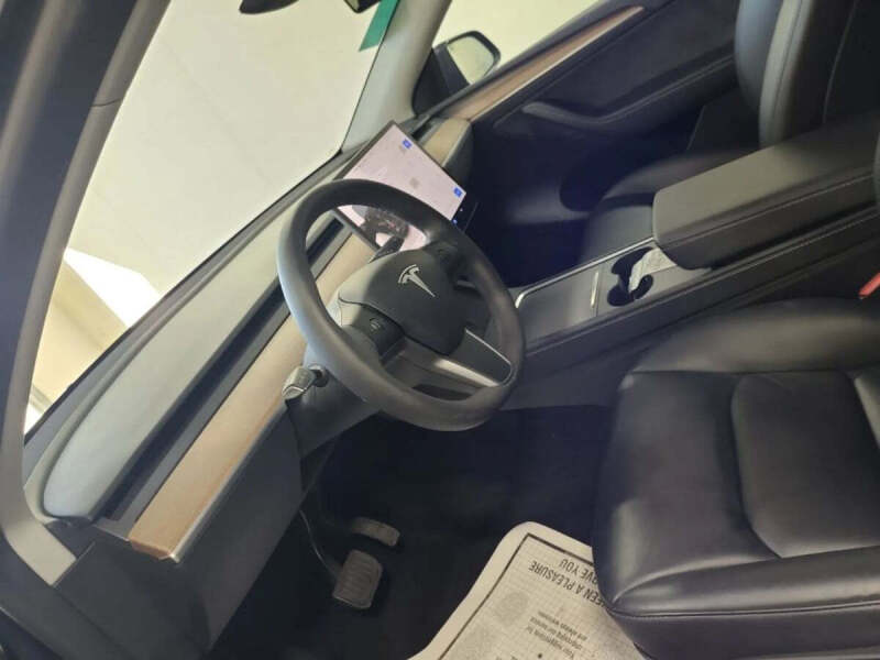 2024 Tesla Model Y Long Range