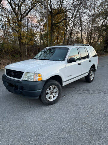 2005 Ford Explorer for sale at HEARTS Auto Sales, Inc in Shippensburg PA