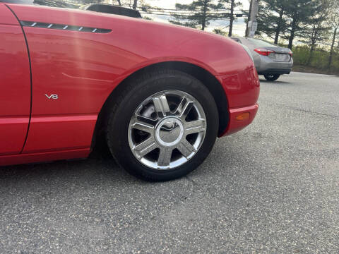 2004 Ford Thunderbird Deluxe