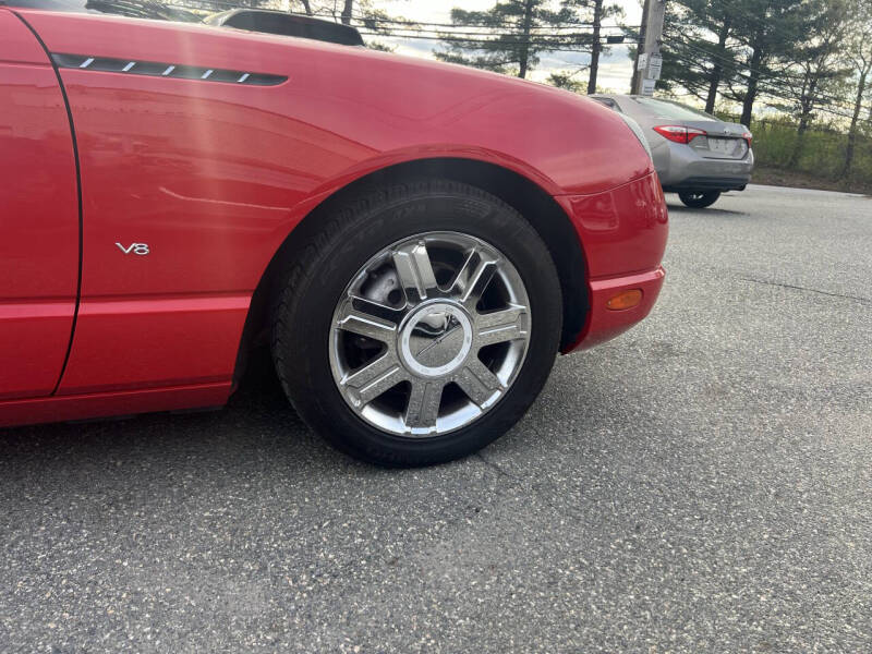 2004 Ford Thunderbird Deluxe