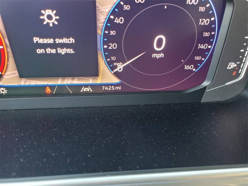 2025 Volkswagen Taos SEL 4Motion