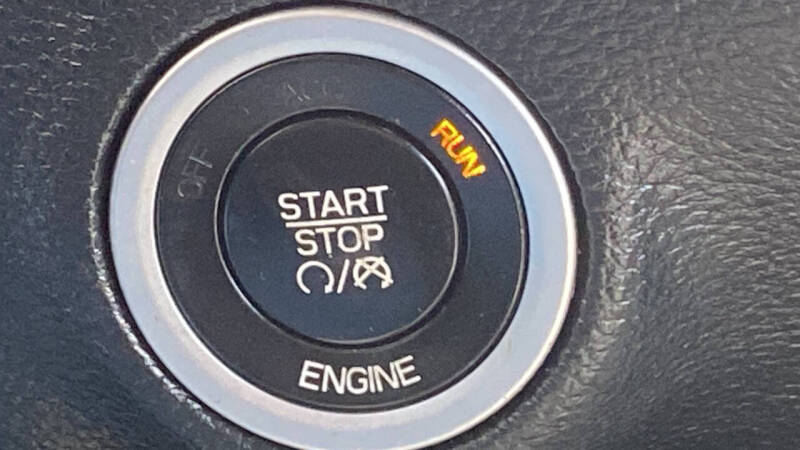 2015 Dodge Challenger SXT Plus