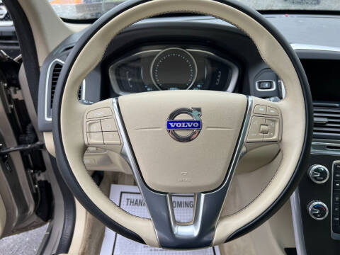 2015 Volvo XC60 T5 Premier