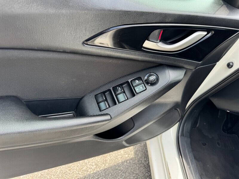 2015 Mazda MAZDA3 i Touring