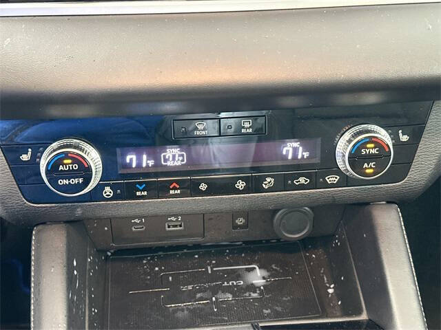 2023 Mitsubishi Outlander PHEV SEL