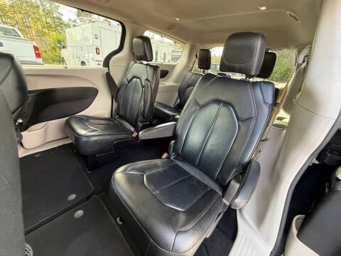 2020 Chrysler Pacifica Touring L