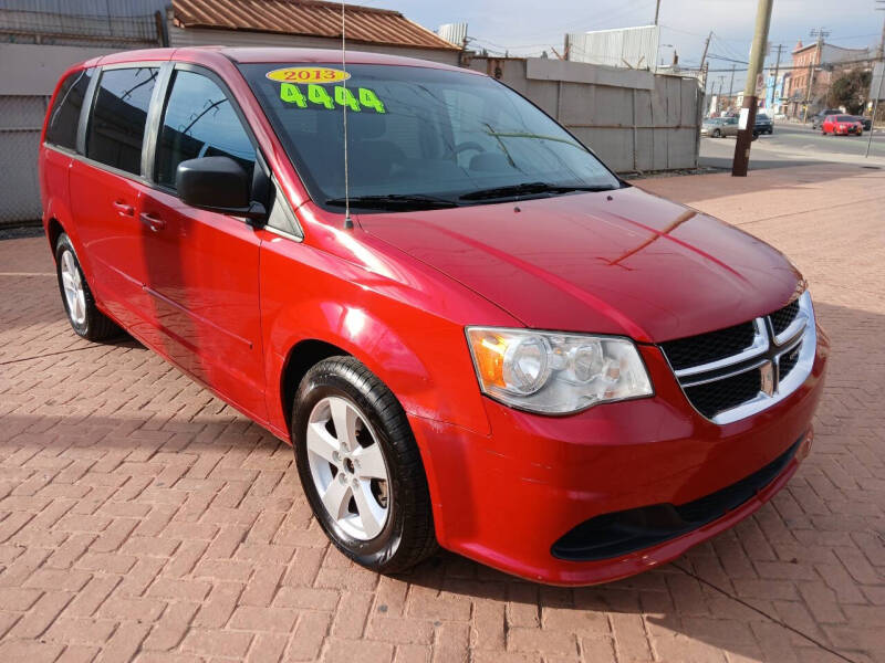 2013 Dodge Grand Caravan SE's photo