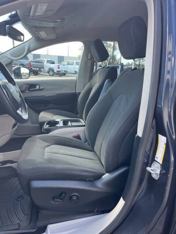 2021 Chrysler Pacifica Touring