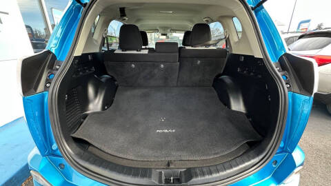 2017 Toyota RAV4 Hybrid XLE