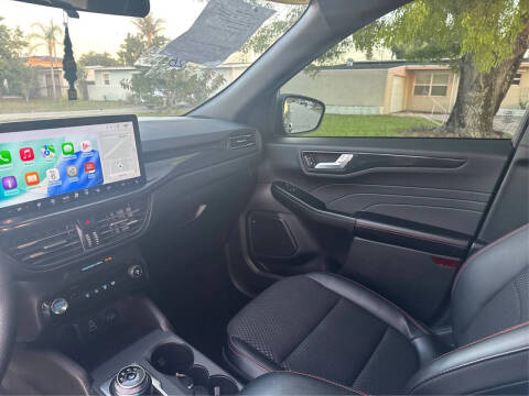 2024 Ford Escape ST-Line