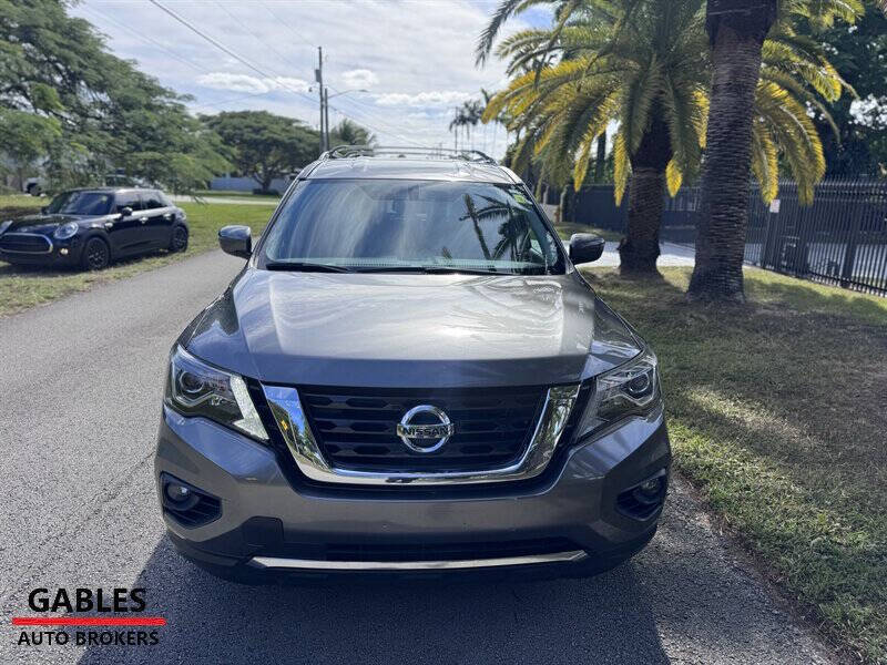 2020 Nissan Pathfinder SV