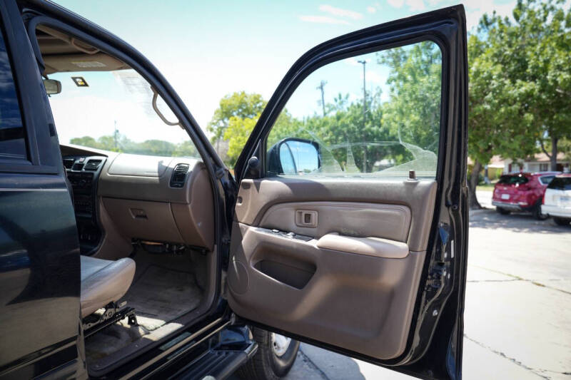 2000 Toyota 4Runner SR5