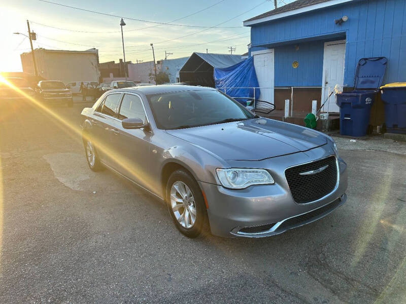 2015 Chrysler 300 Limited