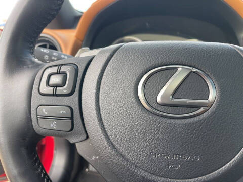 2023 Lexus IS 300