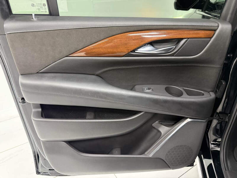 2016 Cadillac Escalade ESV Premium Collection