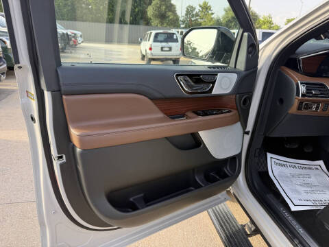 2023 Lincoln Navigator Reserve