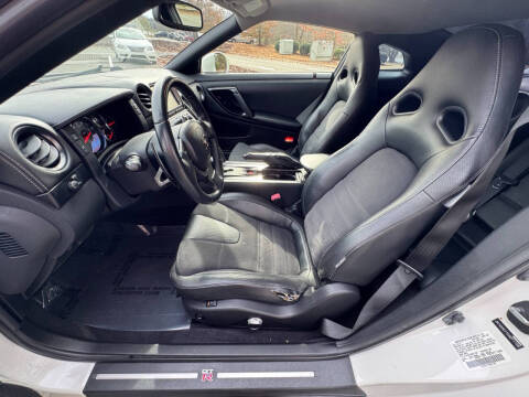 2014 Nissan GT-R Premium