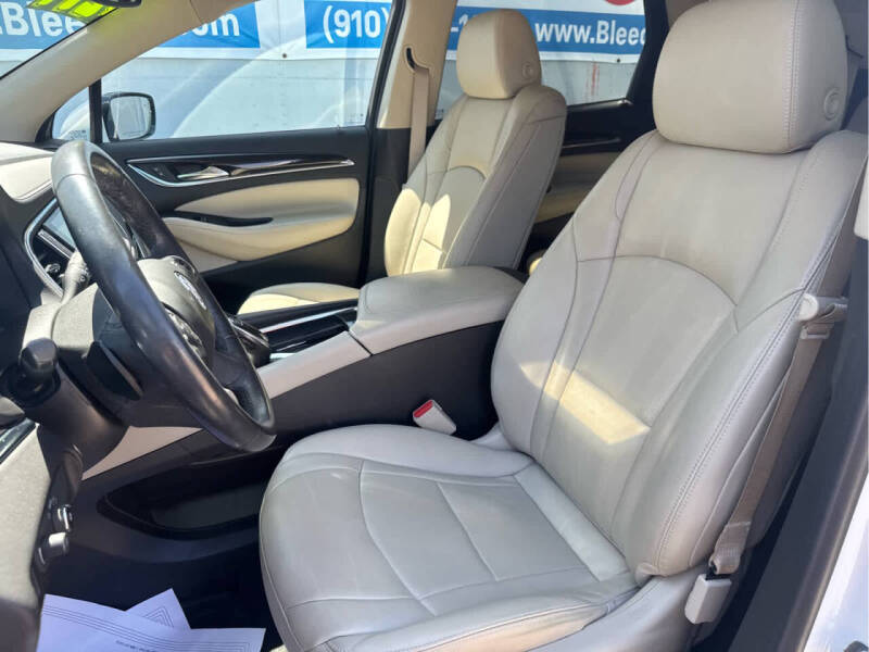 2021 Buick Enclave Essence