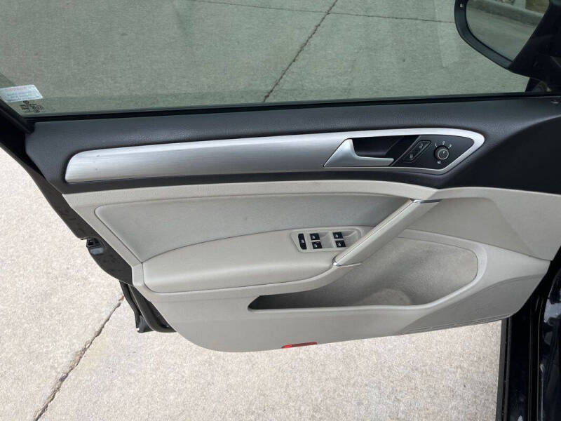 2016 Volkswagen Golf