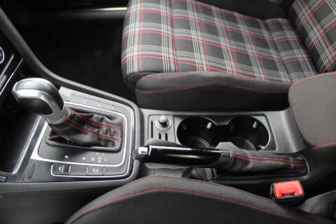 2016 Volkswagen Golf GTI S