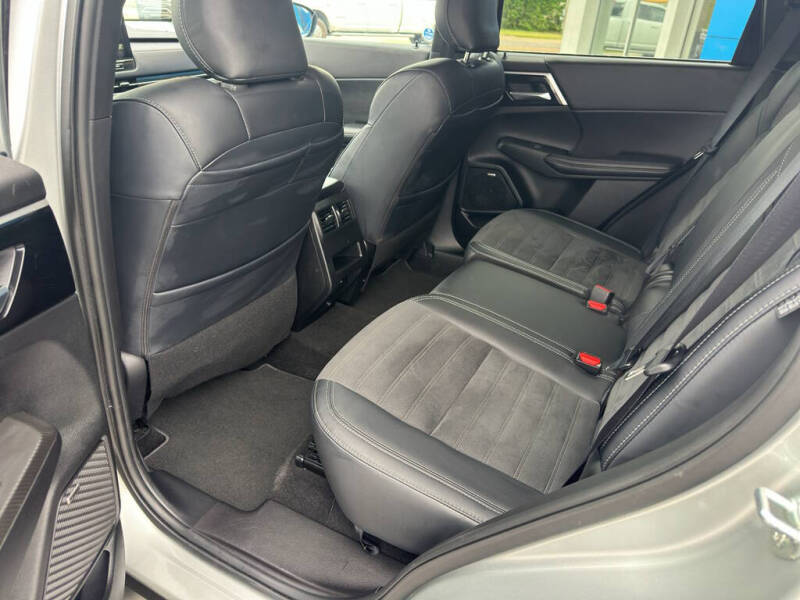 2025 Mitsubishi Outlander