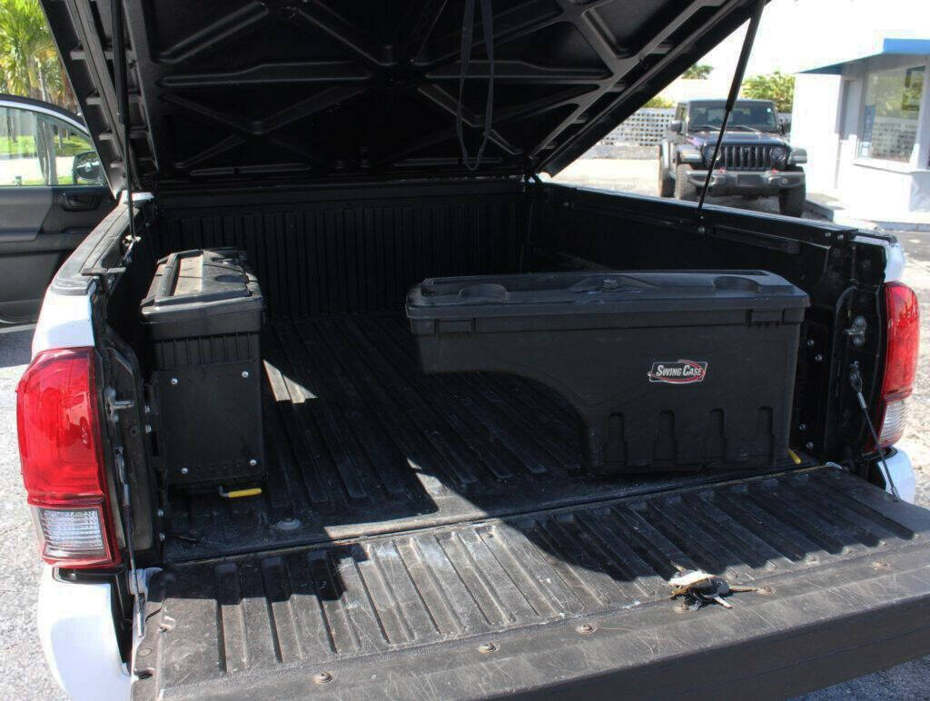 2018 TOYOTA Tacoma Pickup - $20,995