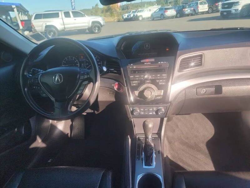 2014 Acura ILX 2.0L w/Tech