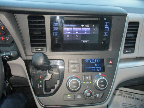 2017 Toyota Sienna L 7-Passenger