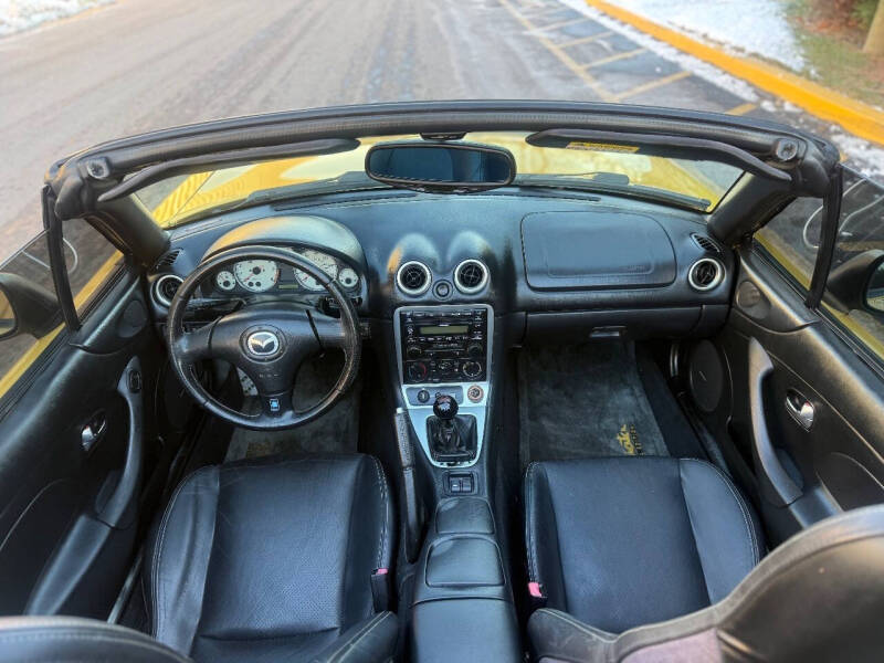 2002 Mazda MX-5 Miata SE