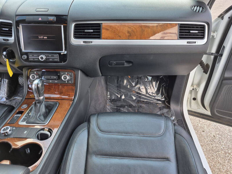 2014 Volkswagen Touareg TDI Lux