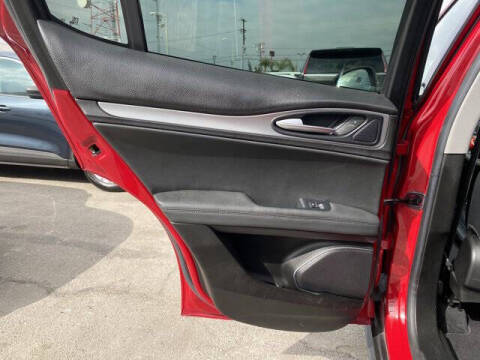 2018 Alfa Romeo Stelvio Sport