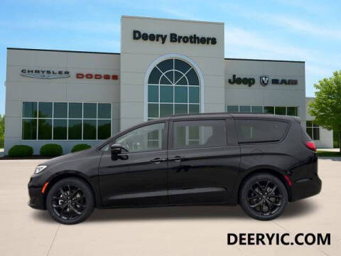 2026 Chrysler Pacifica Select