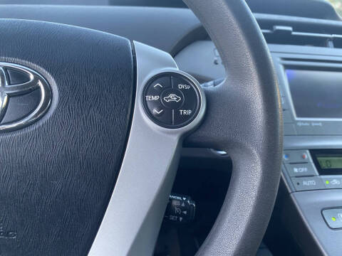 2013 Toyota Prius Three