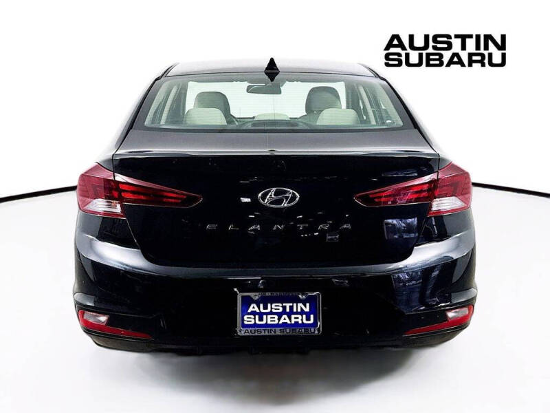 2019 Hyundai Elantra