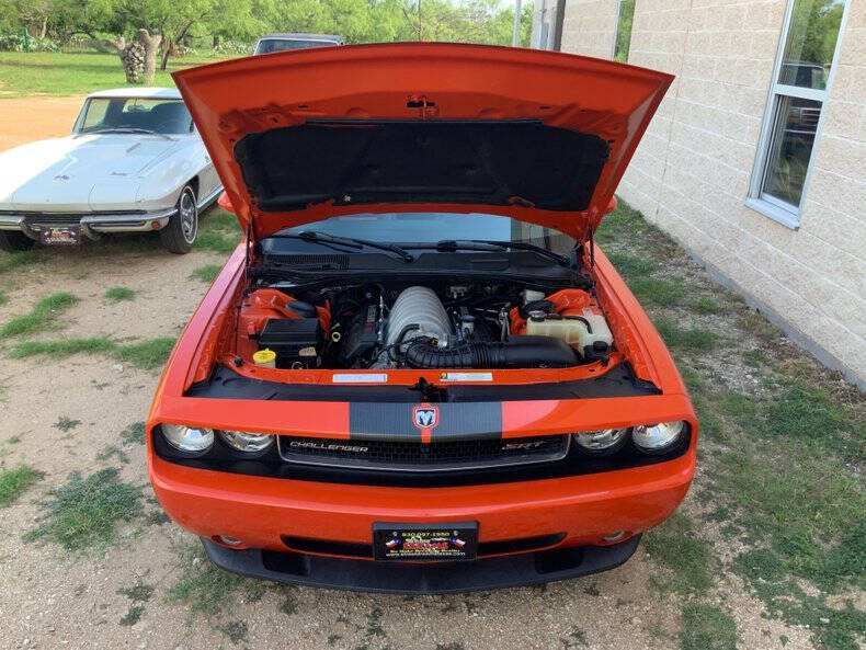 2008 Dodge Challenger SRT8