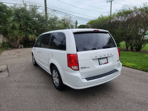 2014 Dodge Grand Caravan American Value Package