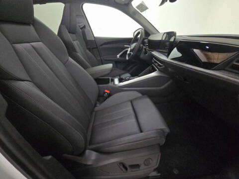 2025 Audi Q5 quattro Premium Plus TFSI