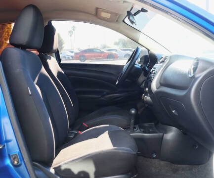 2012 Nissan Versa 1.6 SV