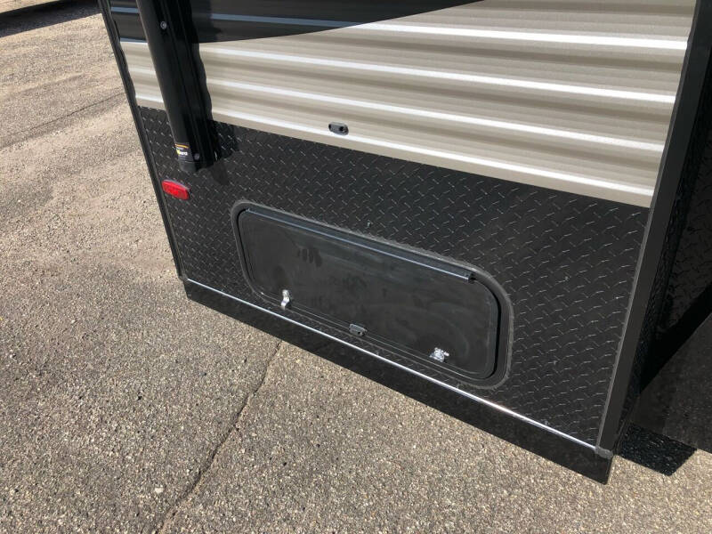 2022 Glacier 17’ RV